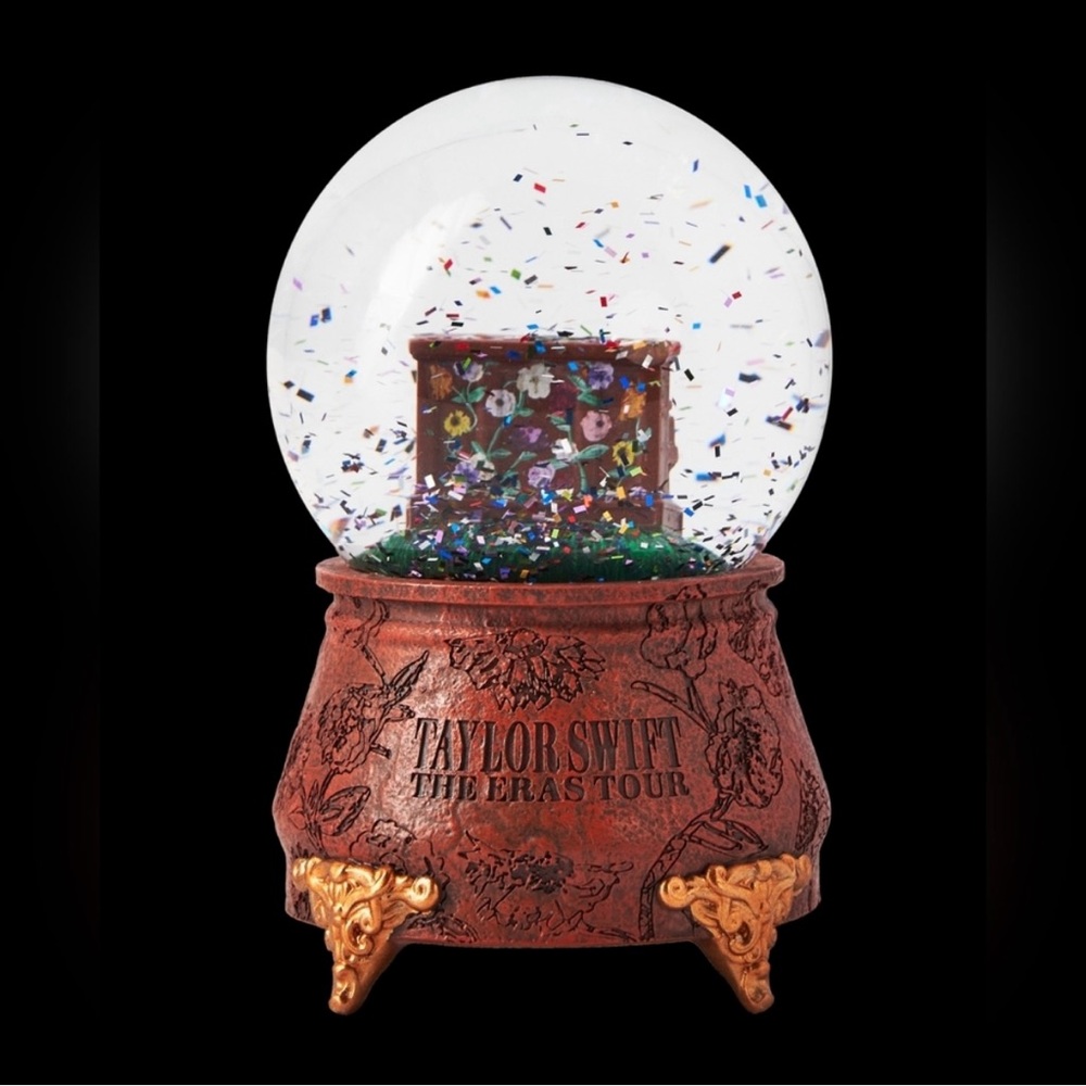 NIB Taylor Swift The Eras Tour Snow Globe